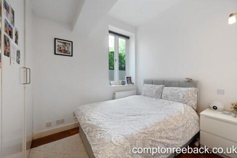 Bedroom 2: