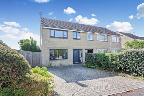 Tetbury, GL8 - property photo