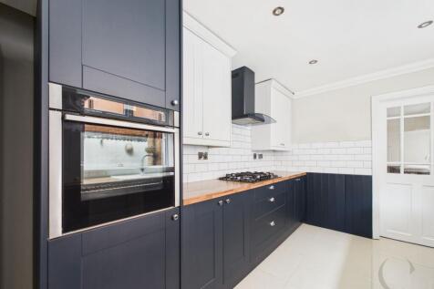 Breakfasting Kitchen