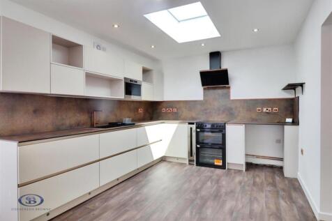 Stoneley Avenue, Crewe photo 5