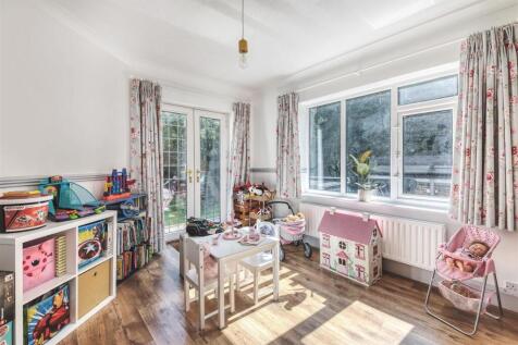 Sitting Room/Playroom