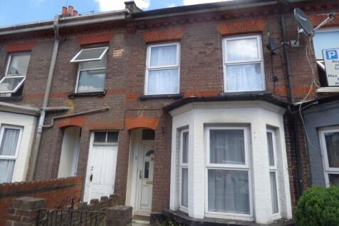Available October 2026 - 3 bedroom house for rent