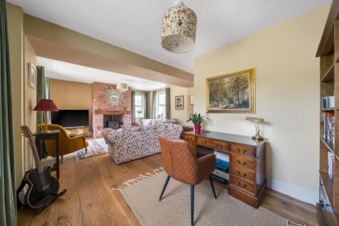 1304043-25-684050...