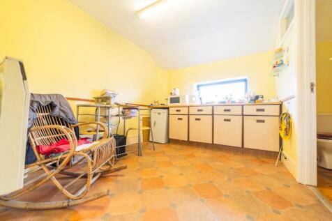 Call 02920 454555 to secure your viewing_10