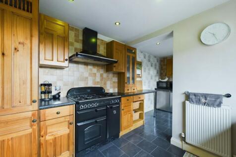 Kitchen/Utility Room