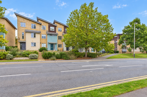 4 Bedroom Terraced in GL51 0GJ