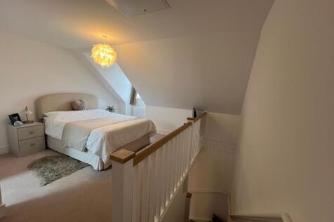 Molly Meadows, Yate, BS37 photo 5
