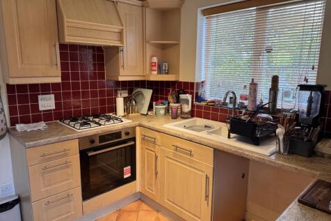 Azalea Drive, Trowbridge, Wiltshire photo 3