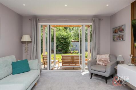 Lodge lane, 33-014.jpg