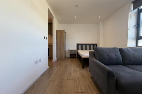 Cresta House, Alma Street, Luton photo 3