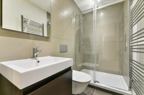 Windmill Road, Sunbury-On-Thames, Surrey, TW16 photo 5