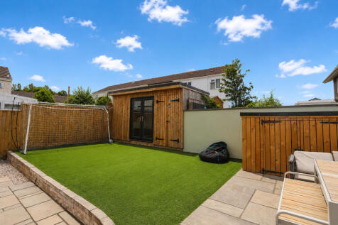 NEW GARDEN SHOT 1