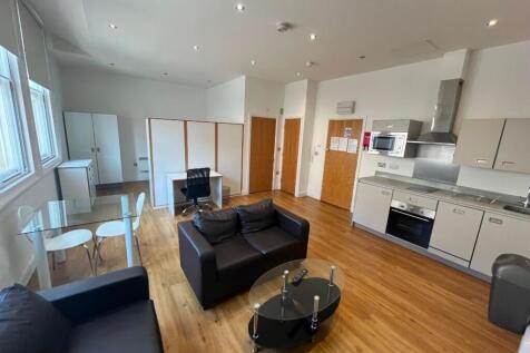 Studio flat on Park Street, Bristol, BS1, £1,600/mo