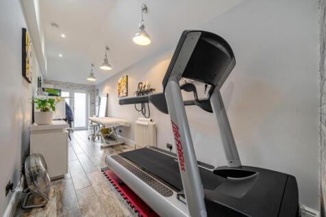 1387769-5-694146e...