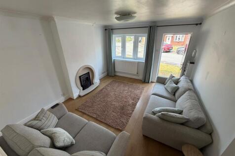 Tressel Drive, Sutton Manor, St. Helens photo 3