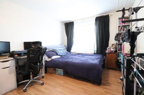Sutcliffe Close, Stevenage, Hertfordshire, SG1 photo 5
