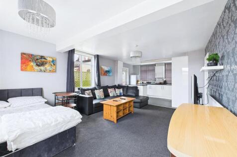 Open Plan Kitchen/Living Room