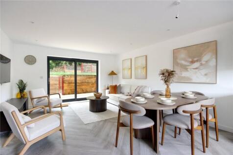 Show Home Living