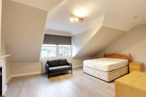 Studio flat on Regents Park Road, Finchley Central, N3, N3, £1,500/mo