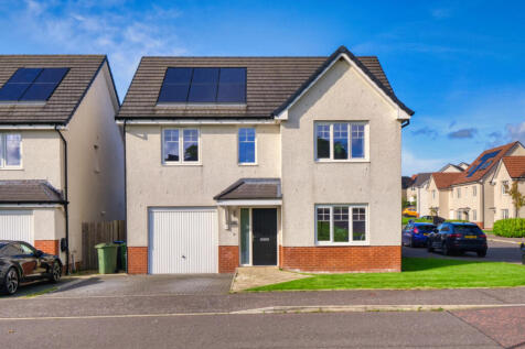 5 Bedroom Detached Villa