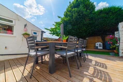 Award-winning Media team on EVERY Listing_14