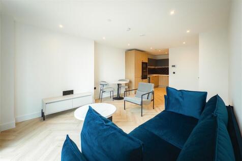 Brand New Unfurnished 2-Bed Split-Level Apartment