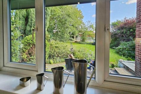 Kitchen / Breakfast Room