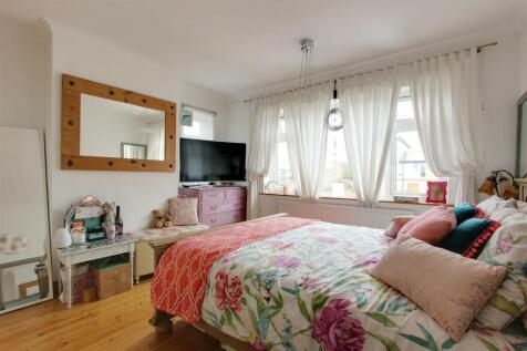 IMG_7741-IMG_7743 bed 1.jpg