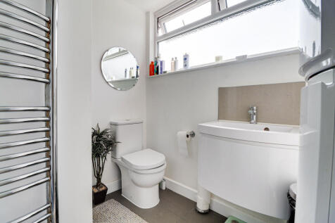 En suite Shower Room