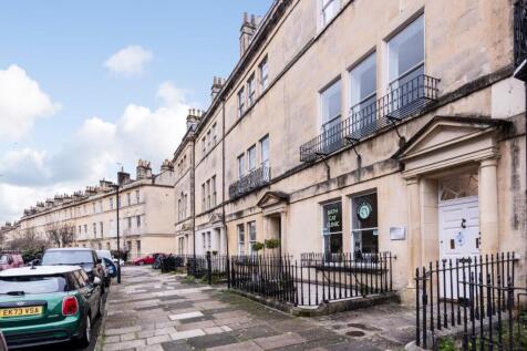 The Flat, 4 Beaufort East, Bath, BA1 6QD-2.jpg