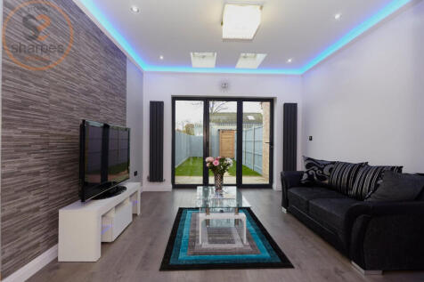 Room 1, Rose Avenue, Mitcham, Greater London photo 5