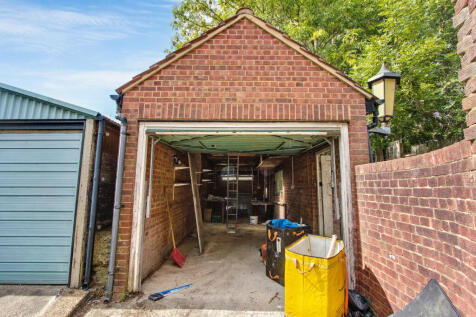 9 The Ridgeway, Kingsbury, London, NW9 0UB