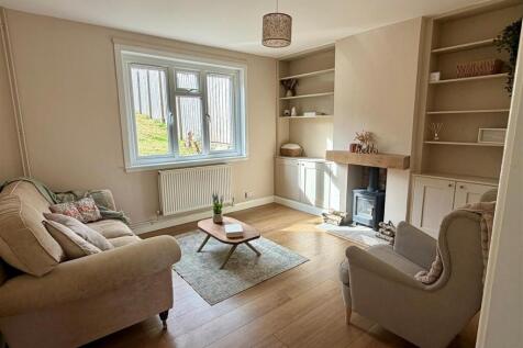 Living Room 3.jpg