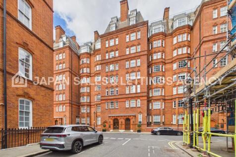 CAM04401G0-PR0170-STILL021.jpg