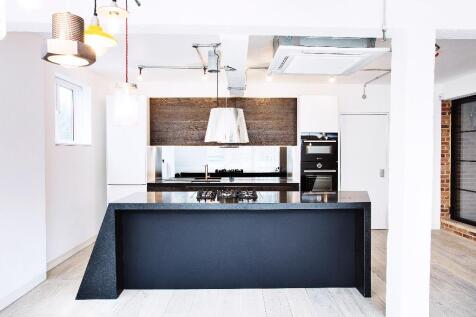 THREE BEDROOM PENTHOUSE APARTMENT photo 3
