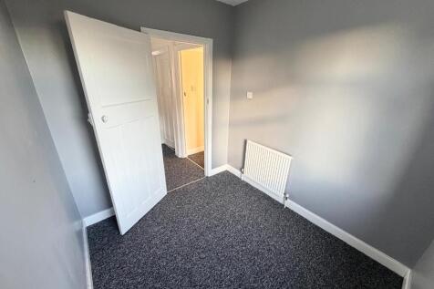Bedroom 3 (2)