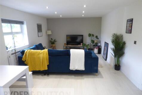 Lounge/Dining Area