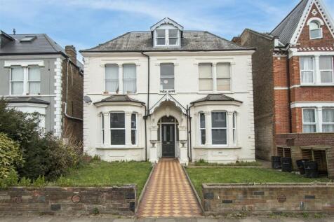 49a Longley Road SW17 external 1.jpg