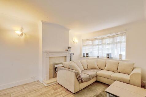Cadwell Close, Middlesbrough, TS3 photo 3