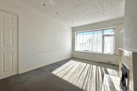 Living/Dining Area