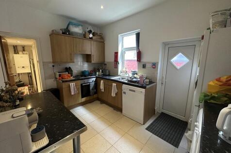 Landcross Road, Fallowfield, £145pppw photo 4