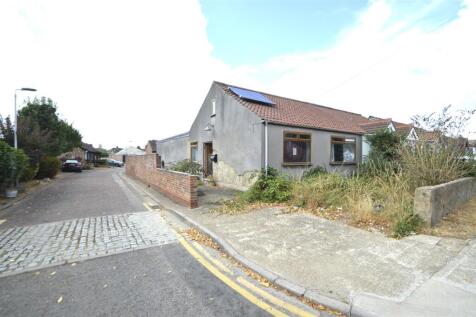 Rainham, RM13 - property photo