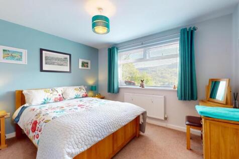 BEDROOM 4/GUEST BEDROOM