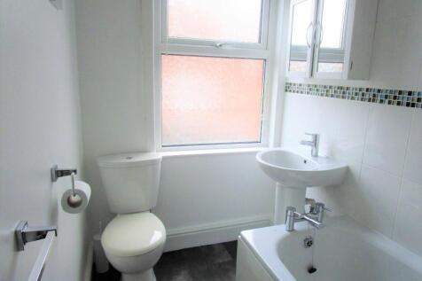 £168 pw inc bills - 15 Hathersage Road, Manchester, Greater Manchester, M13 photo 4