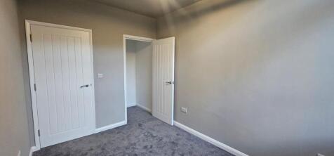 Flat 2 Riverstreet B1.jpg