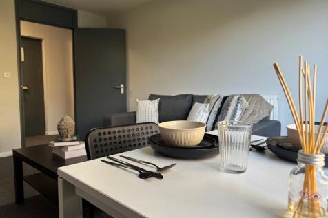 Clifton, Nottingham, Nottinghamshire, NG11 photo 2