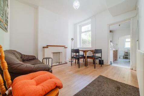 Call 02920 454555 to secure your viewing_1
