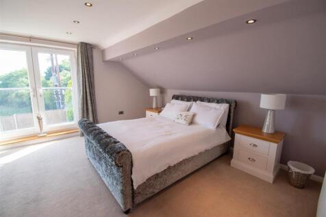 Photo 10-07-2025, 17 22 31.jpg