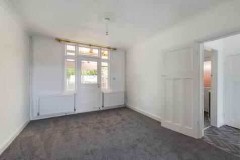 Summerfield Road, Millfield, Peterborough photo 4