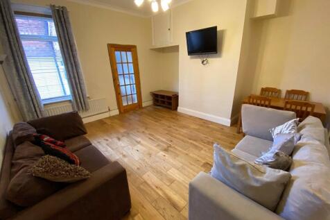 2 Bedroom Flat in NE2 3HN